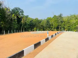 Kalagedihena Land for Sale