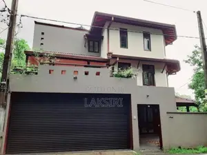 Modern 03 Story House Sale Nugegoda Udahamulla
