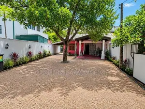 Commercial Land with Building for Sale Piliyandala