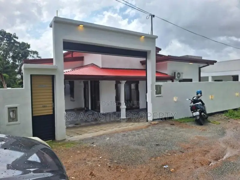 Brand New House for Sale in Meegoda