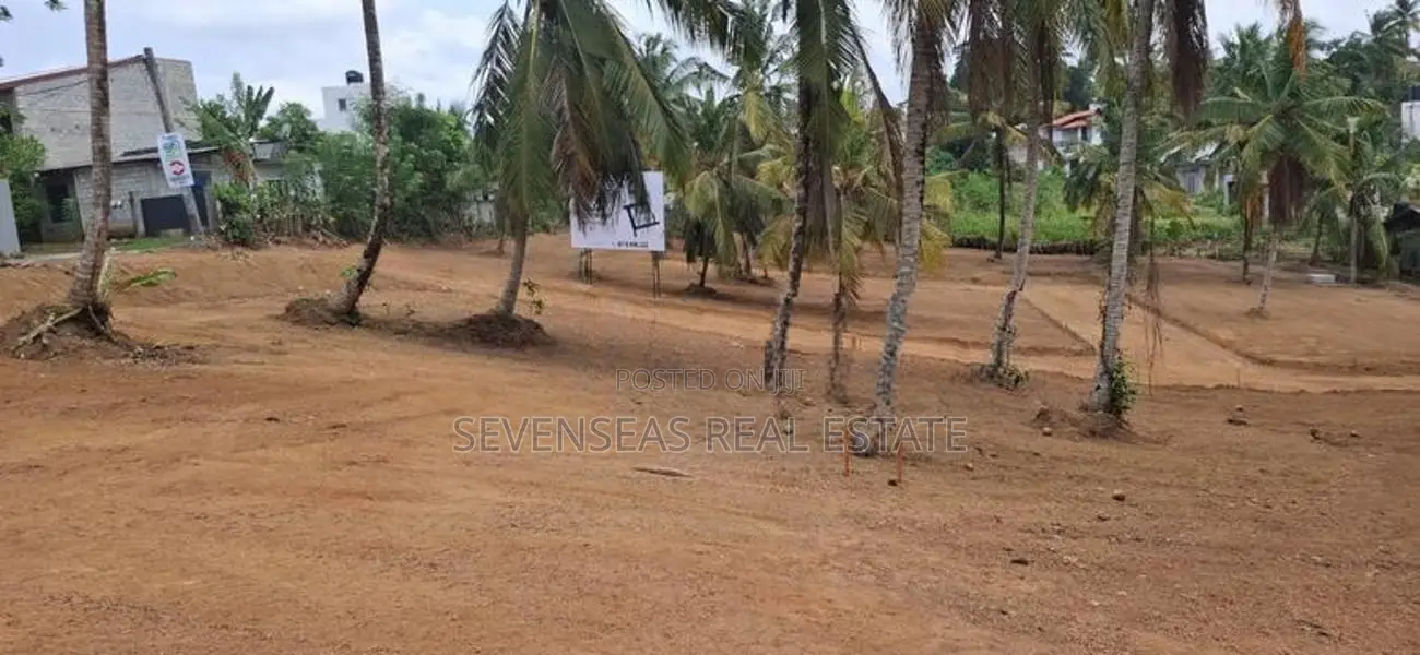 Super Residential Land Plots For Sale near Kahathuduwa Hwy Entrance