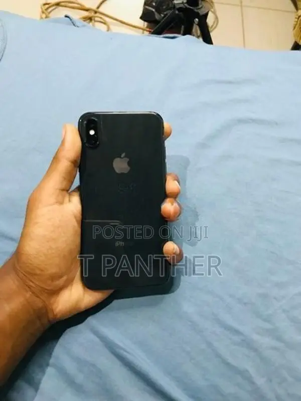 Apple iPhone X 64GB (Used)