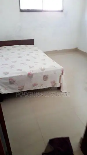 කාමරයක් කුලියට - Boralasgamuwa