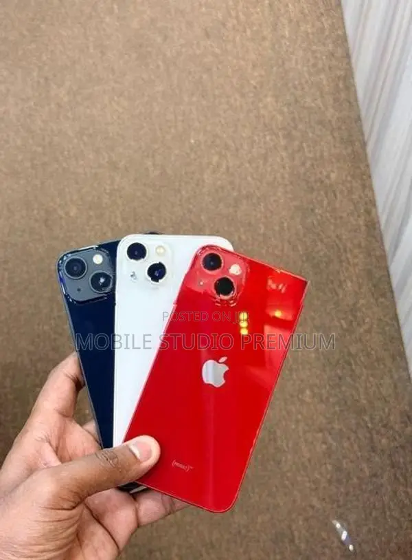 Apple iPhone 13 (Used)