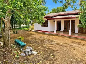 3 Br House for Rent Athurugiriya, Panagoda