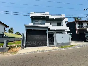 Brand New 2 Story Luxury House for Sale in Piliyandala