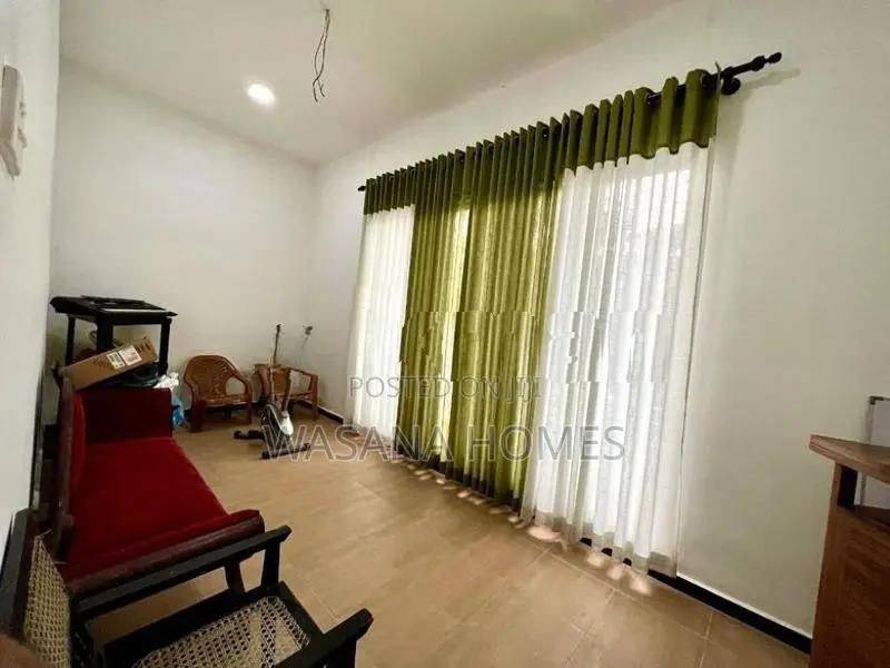 Modern 3 Story House for Sale Pannipitiya