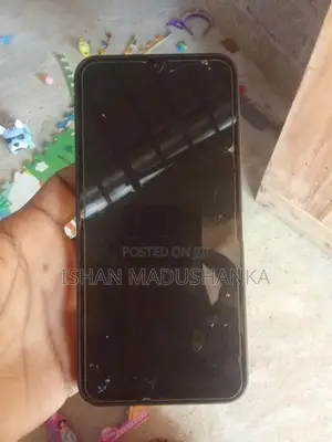 Samsung Galaxy Wide 7 (Used)