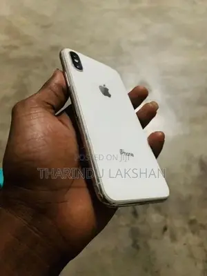Apple iPhone X 64GB (Used)