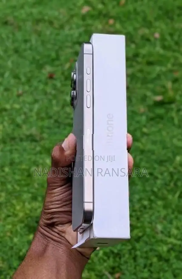 Apple iPhone 15 Pro Max 256GB (Used)