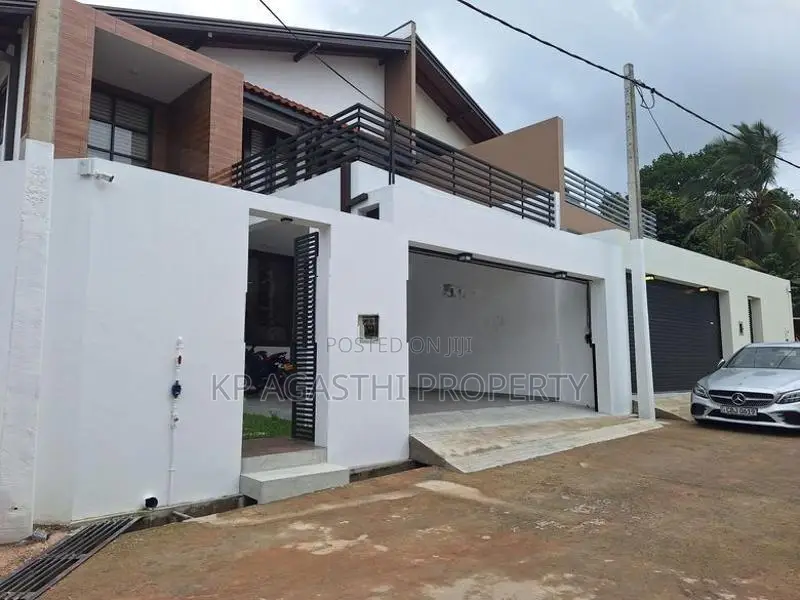 House for Sale in Battaramulla