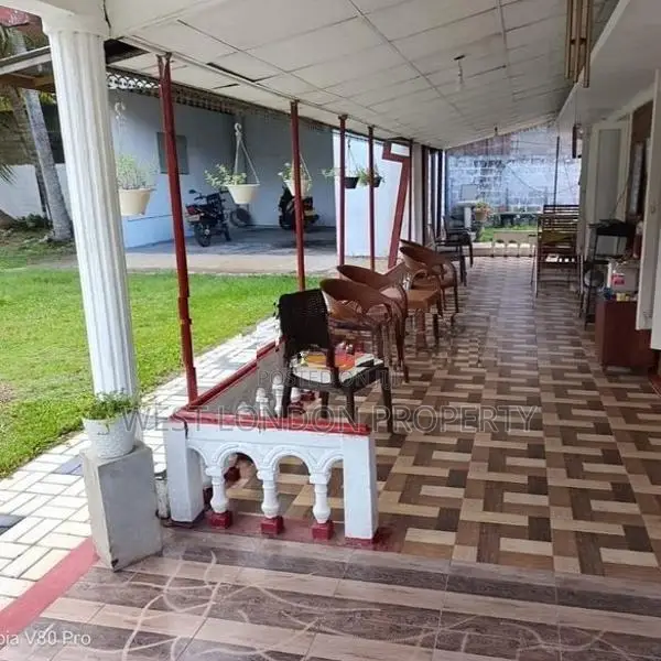 Spacious 2 Story House with Large Land for Sale in Wadduwa