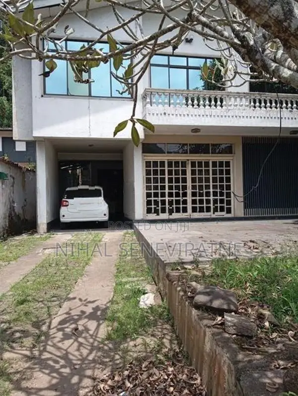 Building for Rent Gelioya Peradeniya