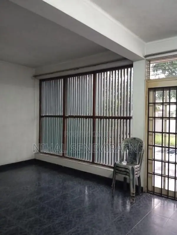 Building for Rent Gelioya Peradeniya