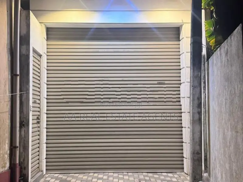 Single Storey House for Sale in Wellampitiya