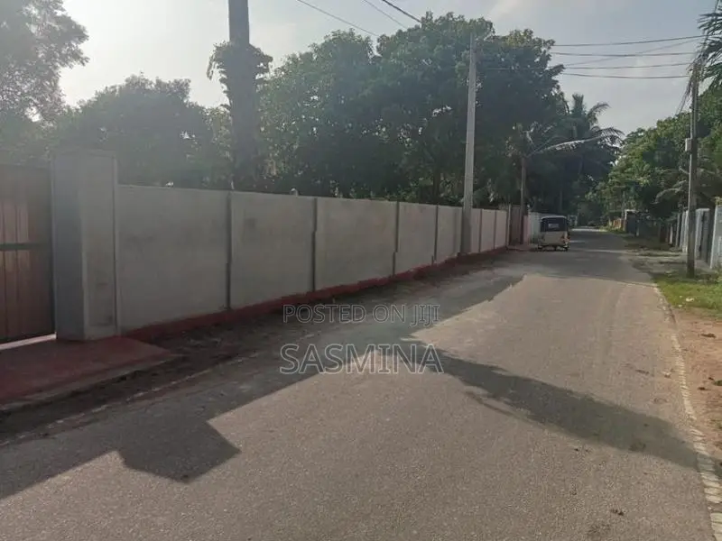 Land for Sale in Jaffna Town - Seeniwasagam Road