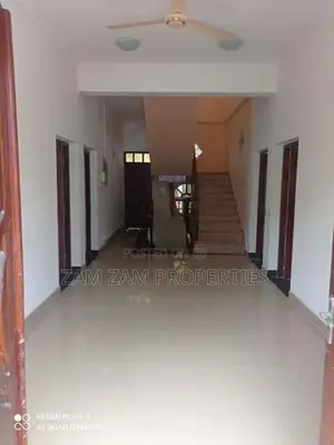 Two Story House For Rent in Colombo 4