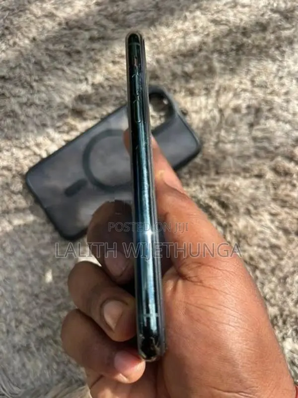 Apple iPhone 11 Pro i phone pro💯 (Used)