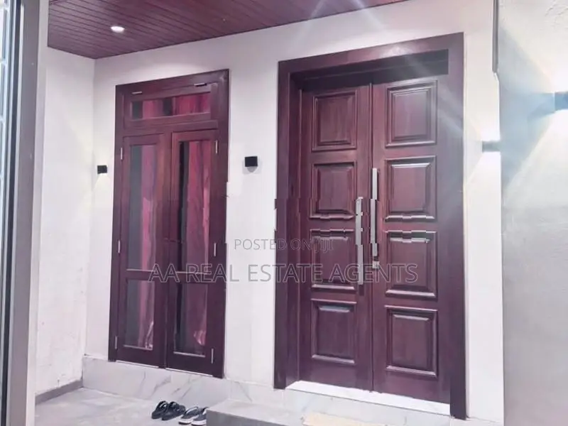 Single Storey House for Sale in Wellampitiya