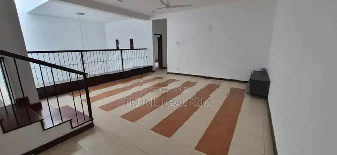 Dehiwala 04BR House For Rent (NK11368)