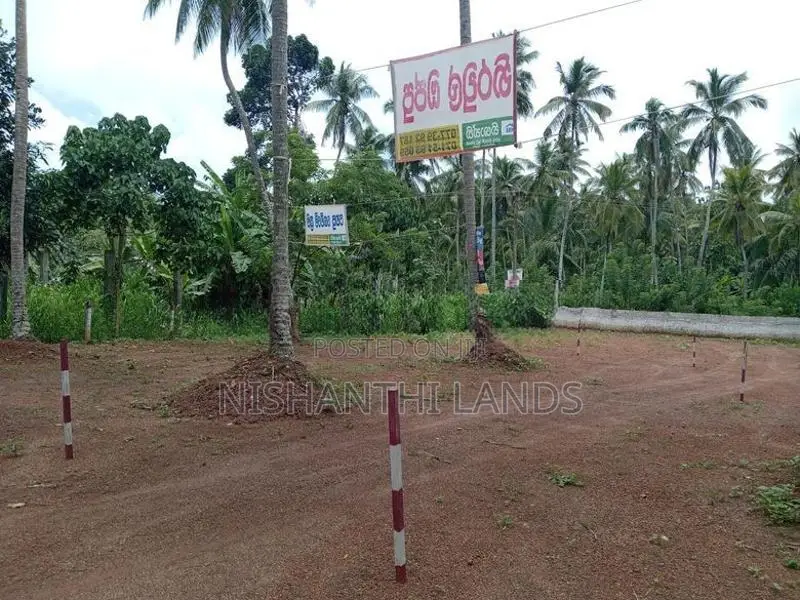 Land for Sale in Mirigama
