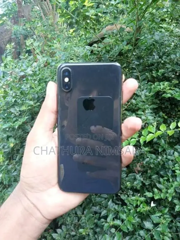 Apple iPhone XS (Used)
