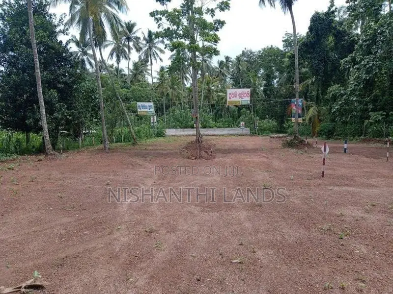 Land for Sale in Mirigama