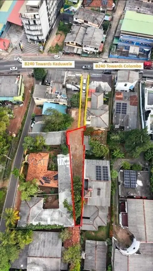 9.8 Perch Land For Sale In Battaramulla Town - New Kandy Road