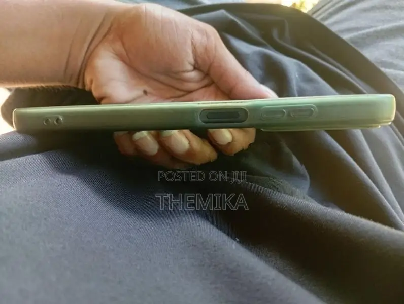 Infinix Hot 50i Blue (Used)