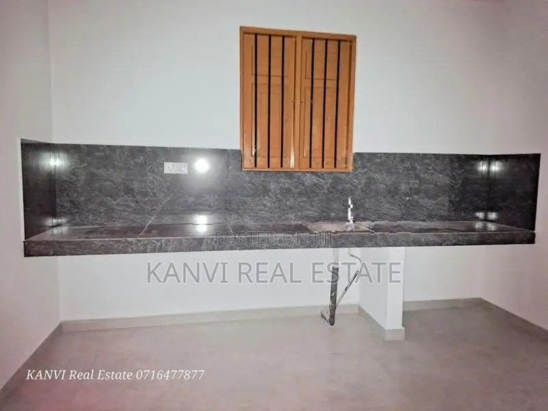 fully Tilld 1st Floor House Rent In Boralesgamuwa 3 Bedroom