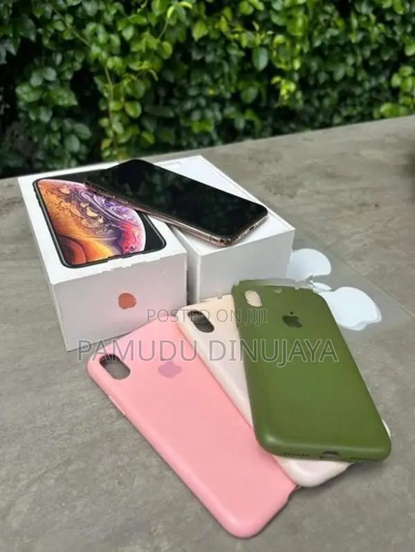 Apple iPhone XS (Used)