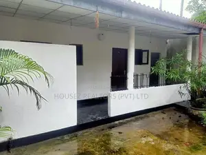 Luxury House for Sale in Boralesgamuwa