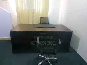 Office Space for Rent with Funiture