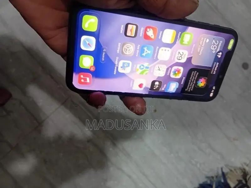 Apple iPhone 11 Pro 256GB (Used)