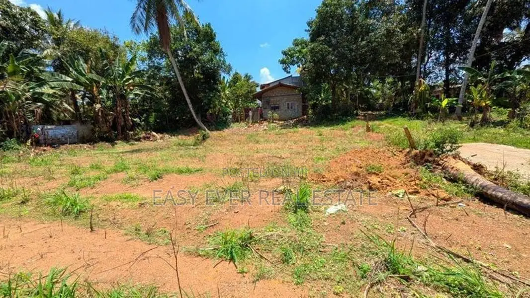 යක්කල – වීරගුලින් වටිනා ඉඩම් කොටස් 2ක් විකිණීමට / UP 12334