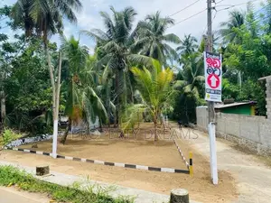 Prime Residential Land for Sale - Athurugiriya