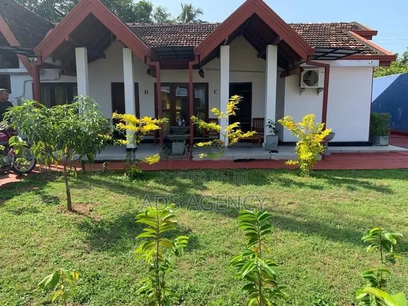 Guest House For Sale in Negombo