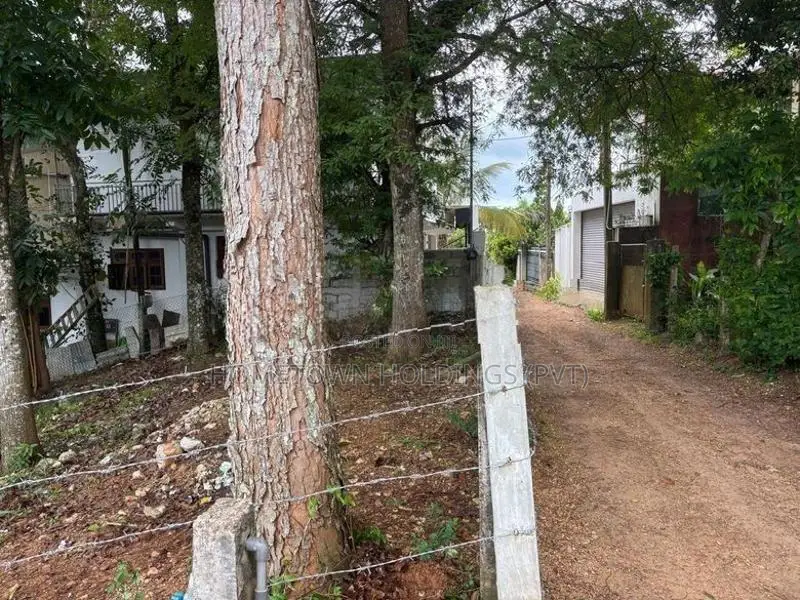 Flat Land in Richmond Hill Herassagala