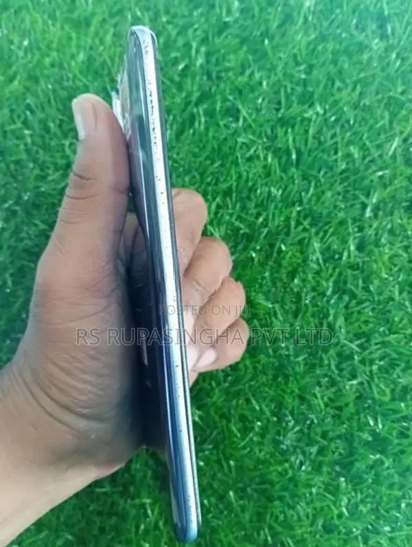 Vivo Y51A 128GB (Used)