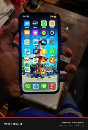 Apple iPhone XR (Used)