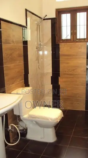 Luxury Fully Furnished 3-Bedroom Upstairs House for Rent – Katunayake