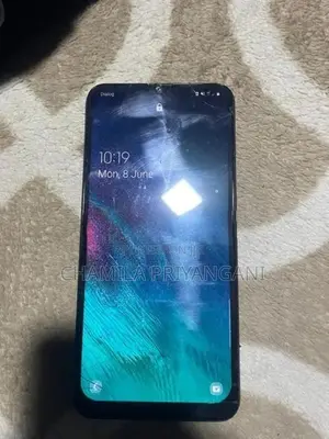 Samsung Galaxy A20 (Used)