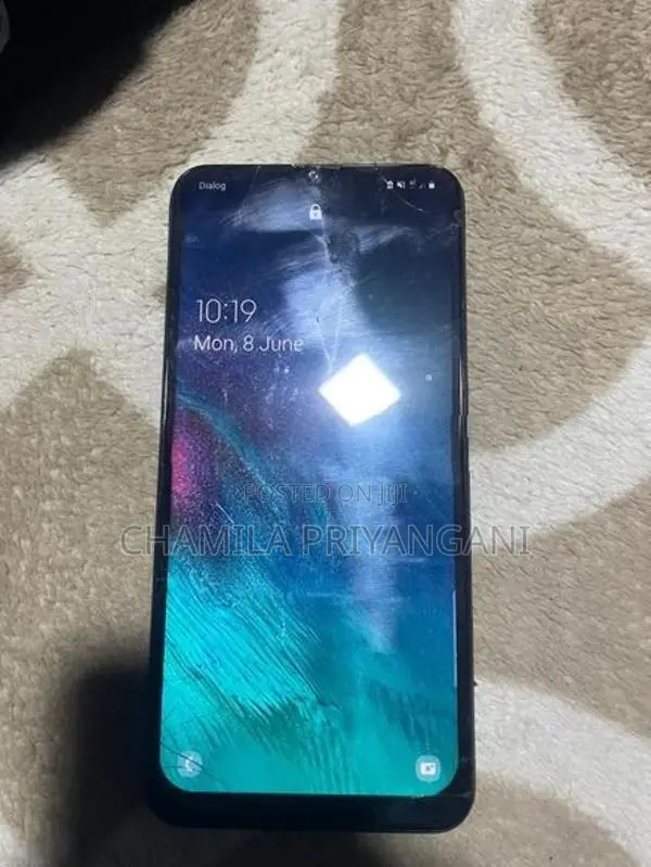 Samsung Galaxy A20 (Used)