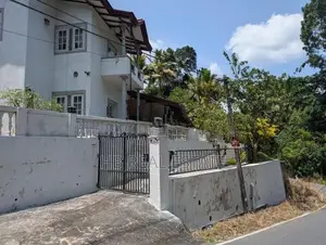 Pilimathalawa Super Luxury Two Story House for Sale
