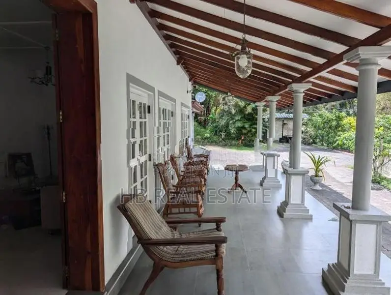 Pilimathalawa Super Luxury Two Story House for Sale