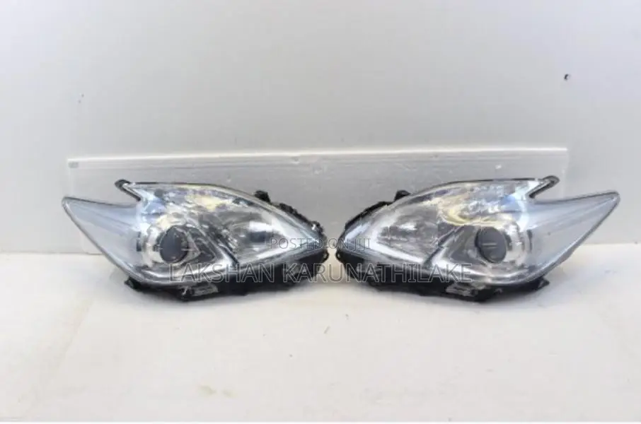 Prius ZVW30 Head light