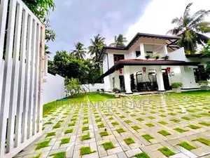 2 Story 4 BR House For Sale In Negombo Kandawala