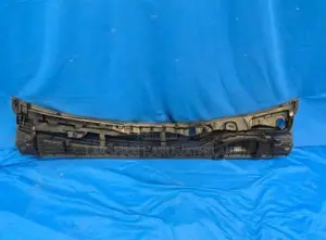 Prius ZVW30 Wiper Cowling Panel