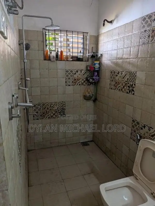 House with Land for Sale in Thalawathugoda