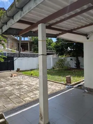 House with Land for Sale in Thalawathugoda